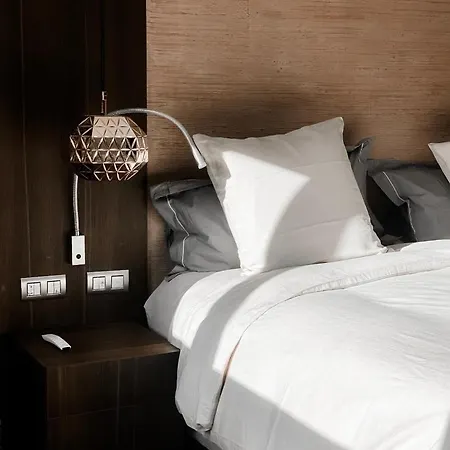 Privée Avec Sauna Et à 4*